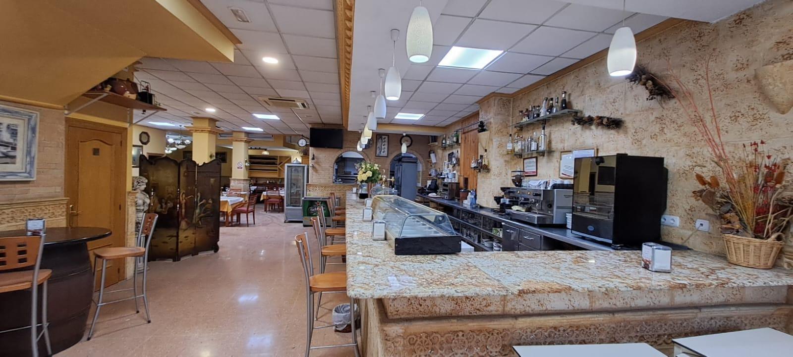 Local en Crevillent, Alicante en venta Foto del edificio- Imagen 1 de 12