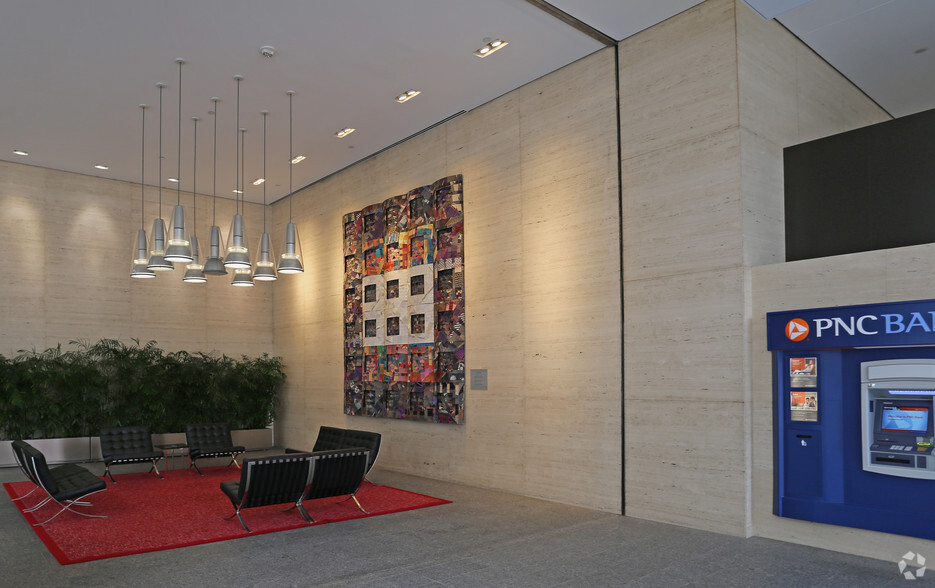 201 E 5th St, Cincinnati, OH en alquiler - Lobby - Imagen 3 de 4