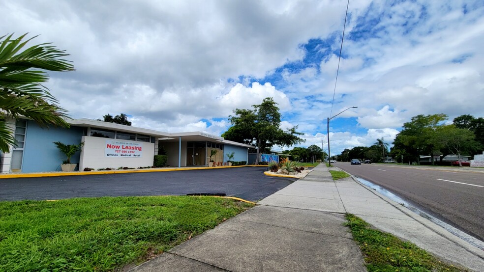 4100-4158 5th Ave N, Saint Petersburg, FL en alquiler - Foto del edificio - Imagen 2 de 12