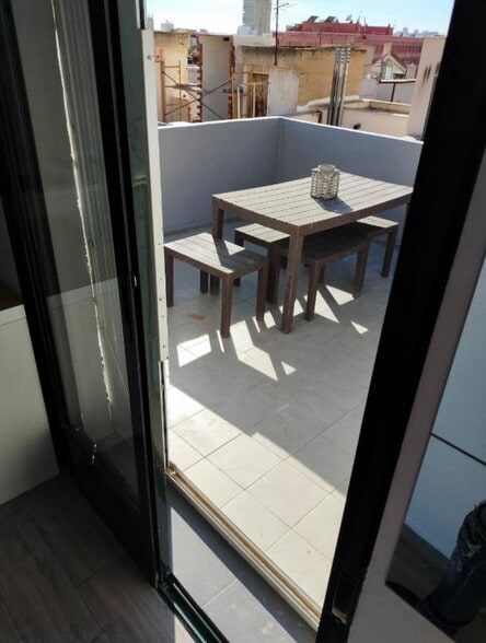 Edificio residencial en Alicante, Alicante en venta - Foto del edificio - Imagen 3 de 25