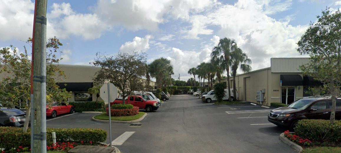 5880 Shirley St, Naples, FL en venta Foto del edificio- Imagen 1 de 8