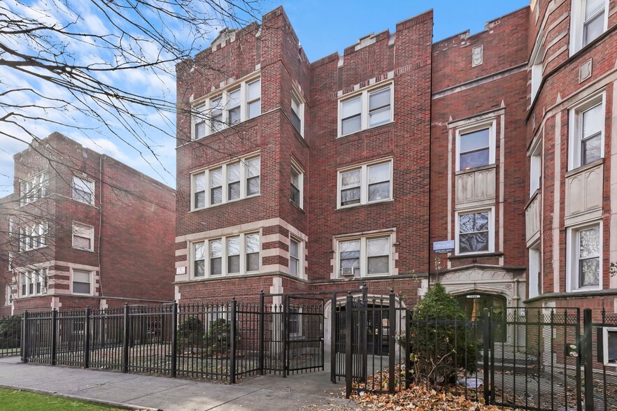 7648 S Phillips Ave, Chicago, IL en venta - Foto del edificio - Imagen 3 de 9