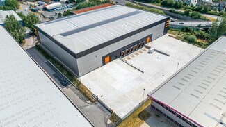 Más detalles de 1 Church Manorway, Erith - Nave en alquiler