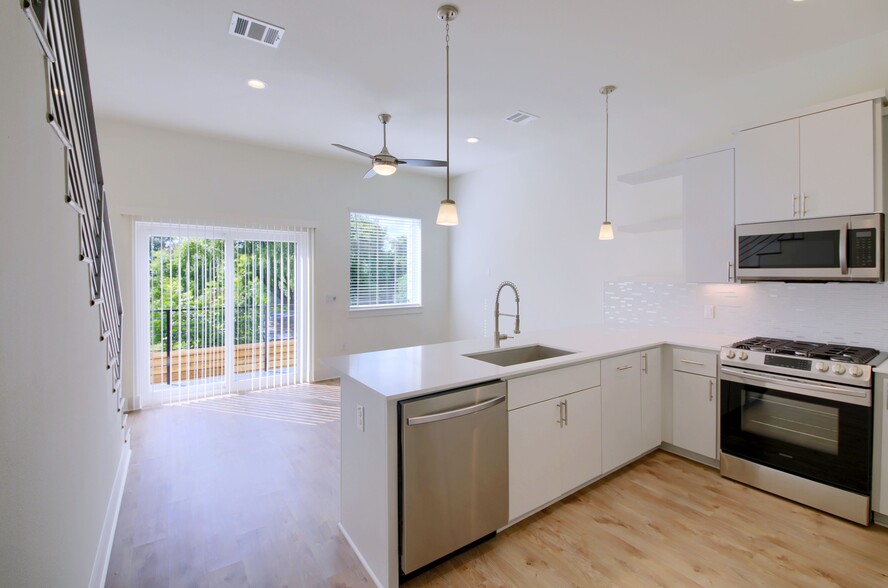 6001 Bolm Rd, Austin, TX en venta - Foto del edificio - Imagen 2 de 7