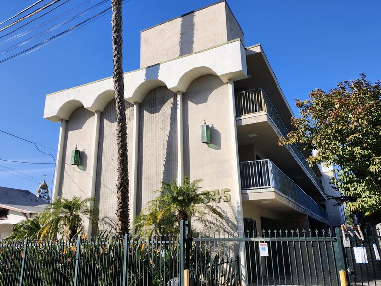 5345 La Mirada Ave, Los Angeles, CA en venta - Foto del edificio - Imagen 1 de 29