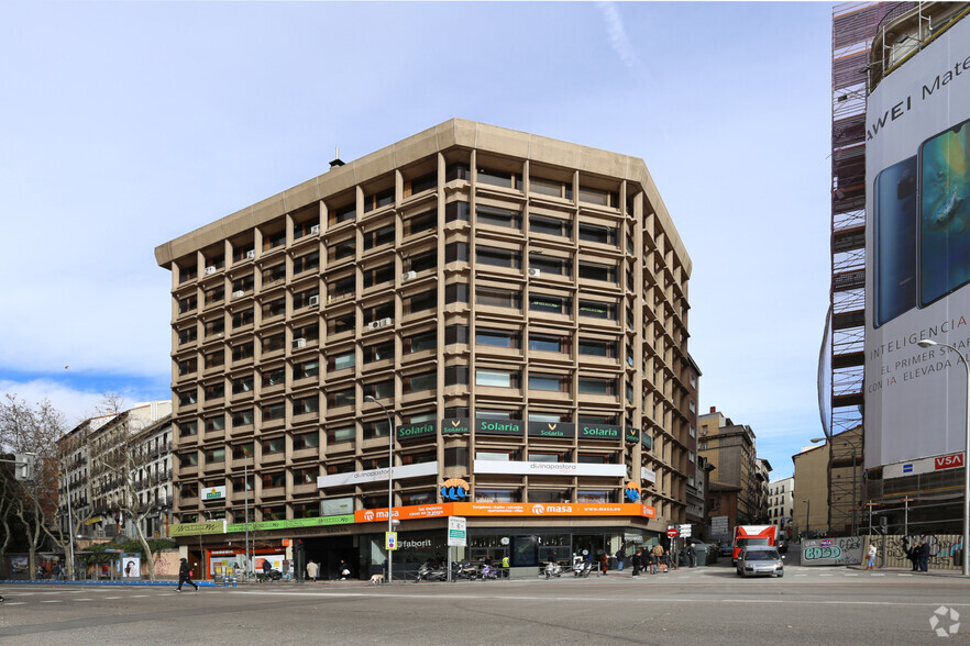 Oficinas en Madrid, MAD en alquiler - Foto del edificio - Imagen 2 de 2