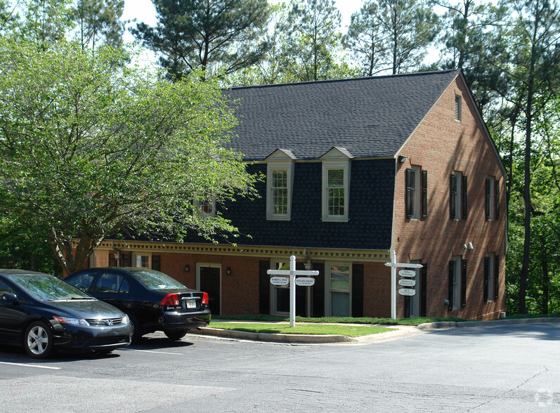 2900 Chamblee Tucker Rd, Chamblee, GA en alquiler - Foto del edificio - Imagen 1 de 16