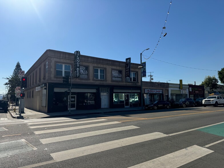 126-128 E Anaheim St, Wilmington, CA en venta - Foto del edificio - Imagen 3 de 15