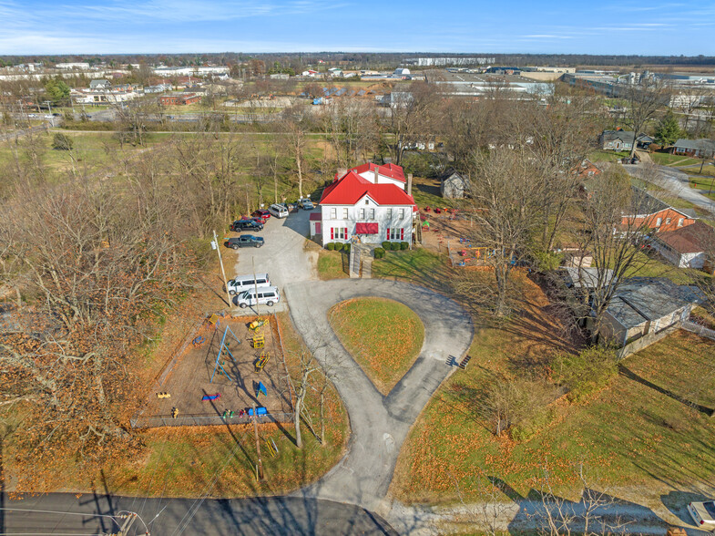 380 Amsden Ave, Versailles, KY en venta - Foto del edificio - Imagen 2 de 33