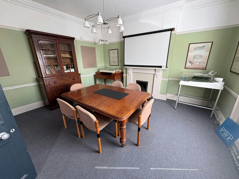 61 South St, Havant en venta - Foto del edificio - Imagen 2 de 13