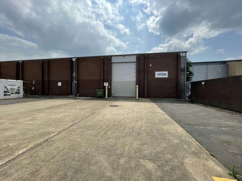 466-467 Malton Ave, Slough en alquiler - Foto del edificio - Imagen 2 de 6