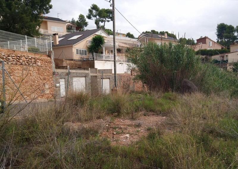 Carrer de las Islas Columbretes, 22, Torrent, Valencia en venta - Foto del edificio - Imagen 3 de 9