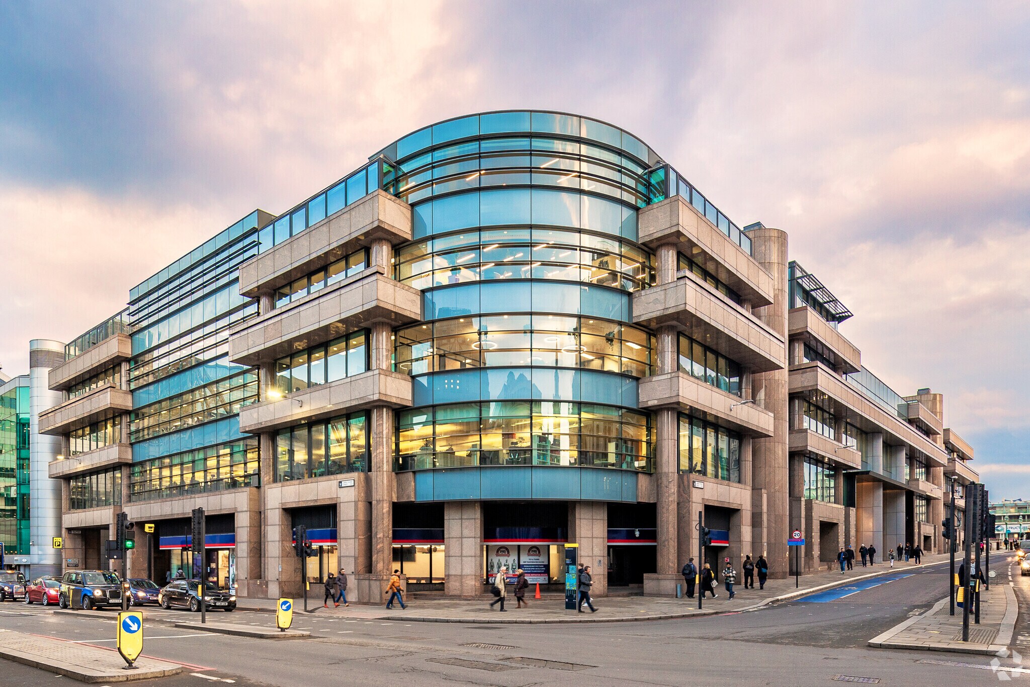 10 Queen Street Pl, London en alquiler Foto del edificio- Imagen 1 de 17