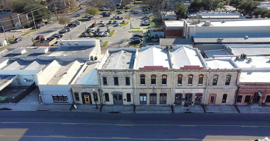 709 Chestnut St, Bastrop, TX en alquiler Foto del edificio- Imagen 1 de 12