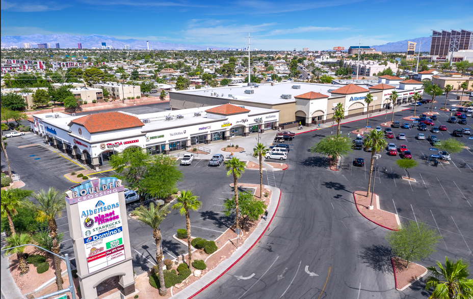 5486-5566 Boulder Hwy, Las Vegas, NV en alquiler - Foto del edificio - Imagen 2 de 10