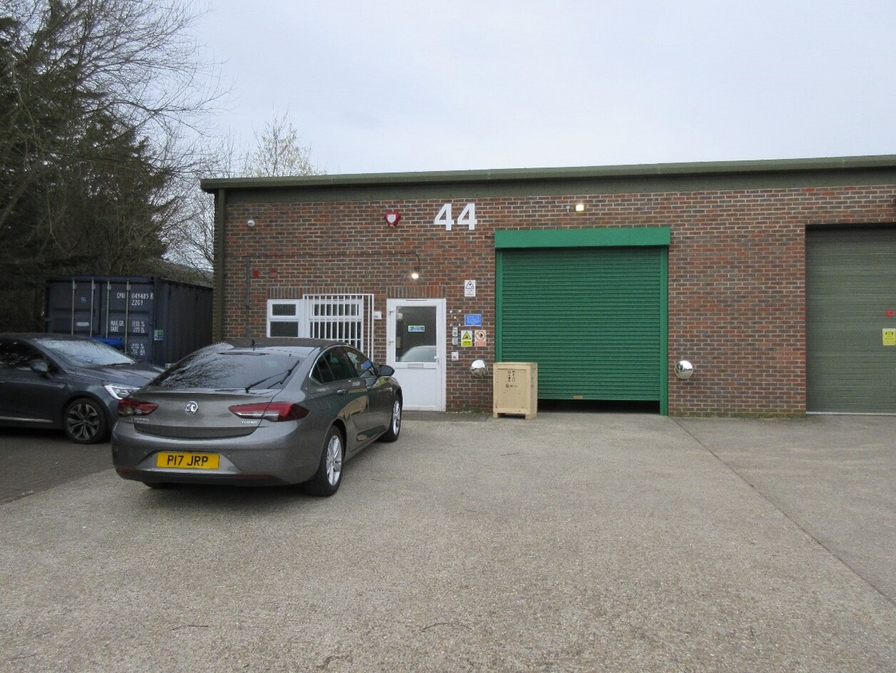 44 Bolney Gran, Bolney en venta Foto del edificio- Imagen 1 de 3