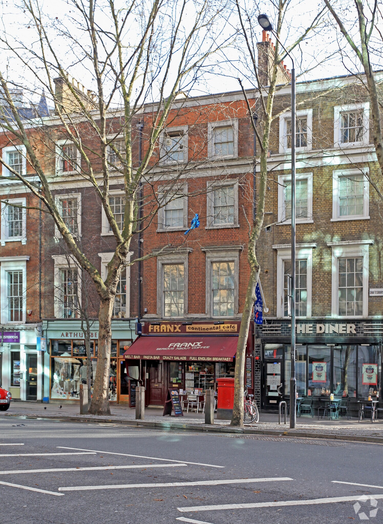 192 Shaftesbury Ave, London en venta Foto principal- Imagen 1 de 3