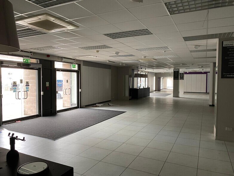 62-72 East High St, Forfar en venta - Foto del edificio - Imagen 2 de 6