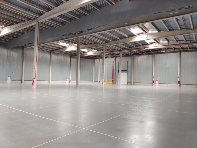 Más detalles de Nave en alquiler