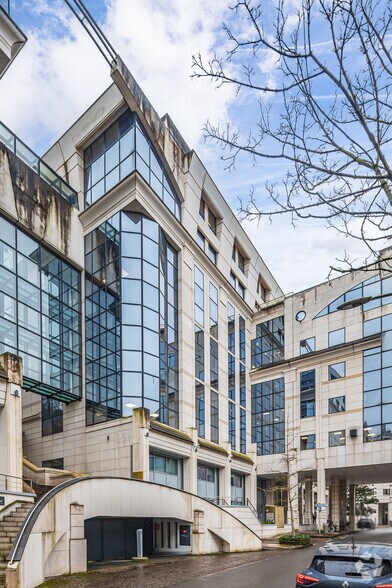 7-9 Avenue De La Cristallerie, Sèvres en alquiler - Foto del edificio - Imagen 3 de 4