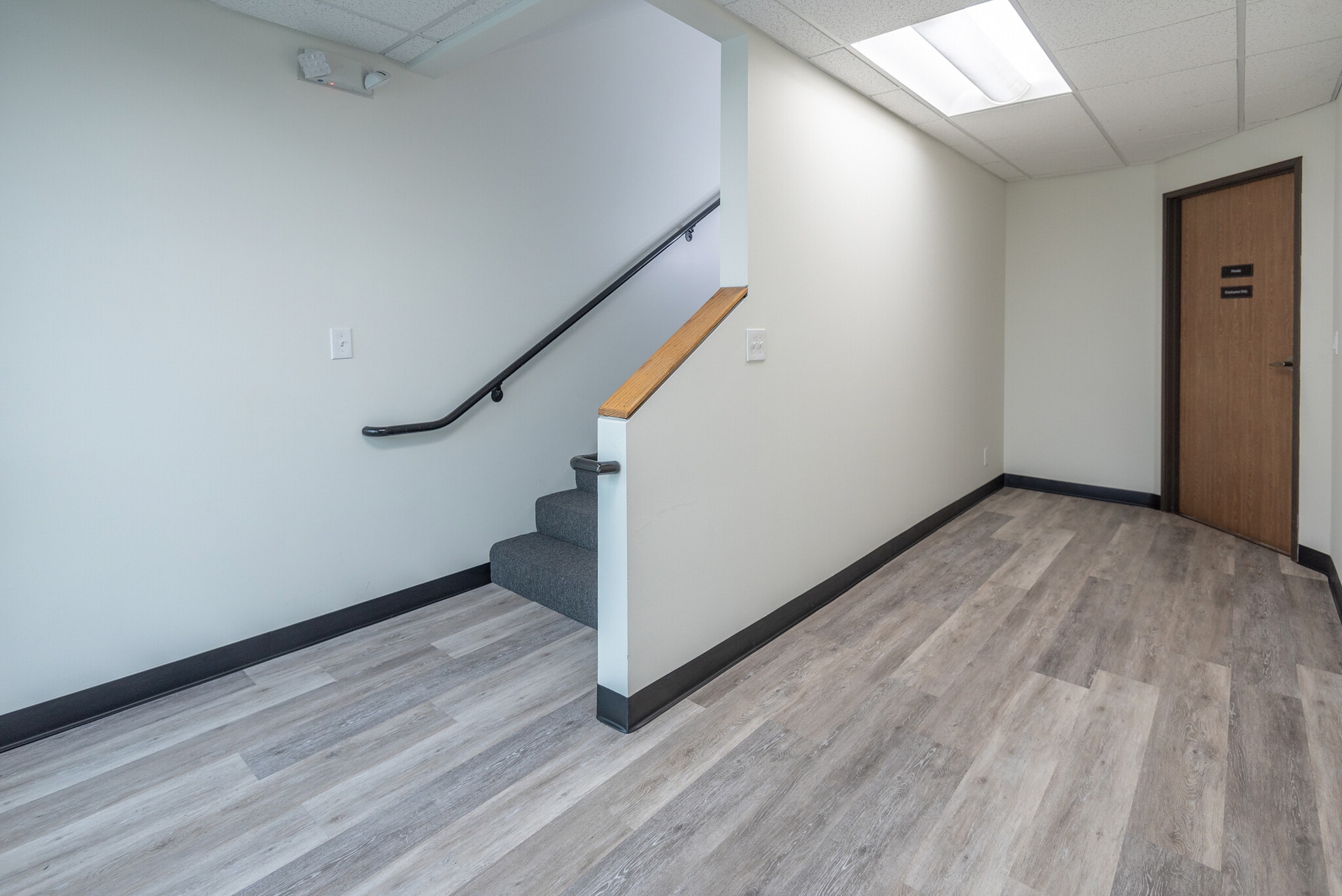 440 S Hindry Ave, Inglewood, CA en alquiler Foto del edificio- Imagen 1 de 12