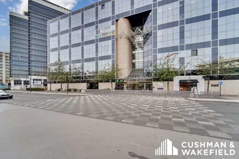 104 Avenue Albert 1Er, Rueil-Malmaison en alquiler - Foto del edificio - Imagen 1 de 8