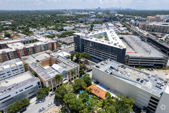 7090 SW 59th Pl, South Miami, FL - vista aérea  vista de mapa - Image1