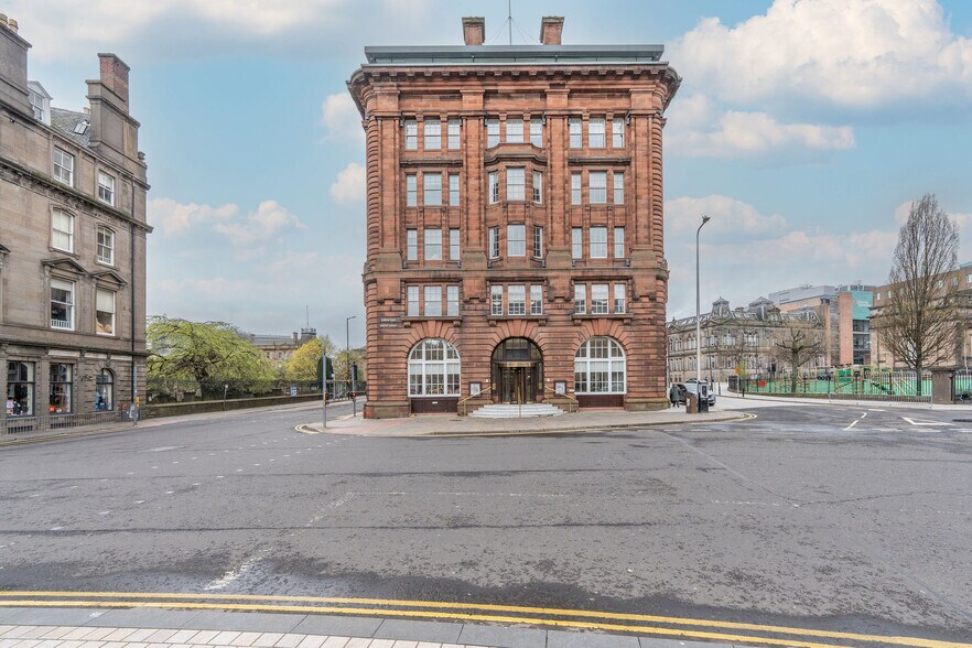 2 Albert Sq, Dundee en alquiler - Foto del edificio - Imagen 1 de 10