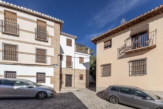Más detalles de Placeta del Cristo de las Azucenas, 5-5, Granada - Edificio residencial​ en venta