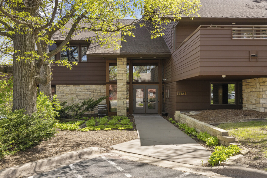 9973 Valley View Rd, Eden Prairie, MN en alquiler - Foto del edificio - Imagen 1 de 15