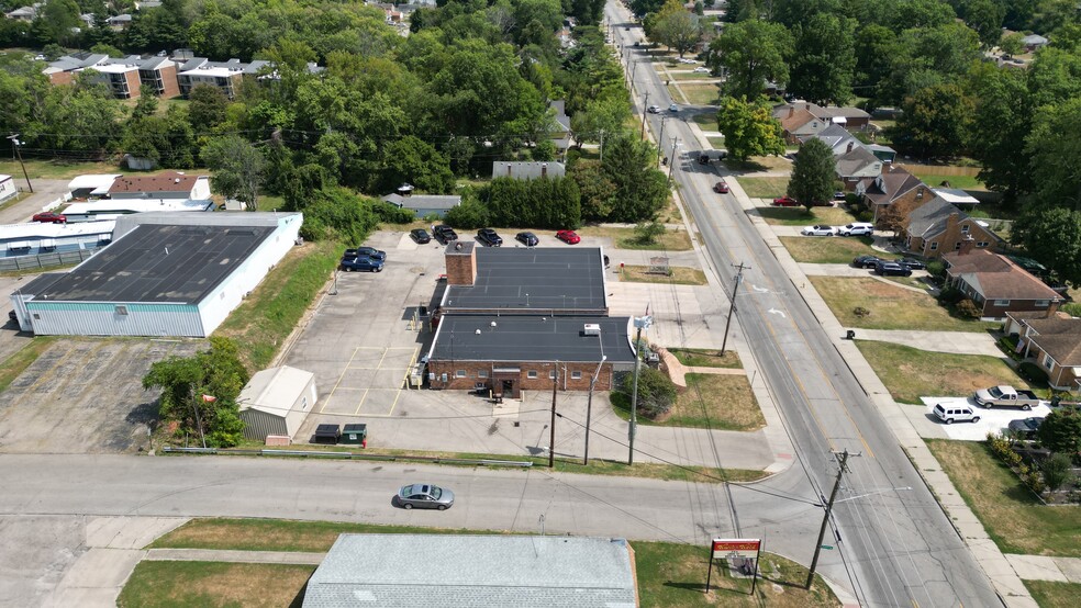 3360 W Galbraith Rd, Groesbeck, OH en venta - Foto del edificio - Imagen 3 de 17