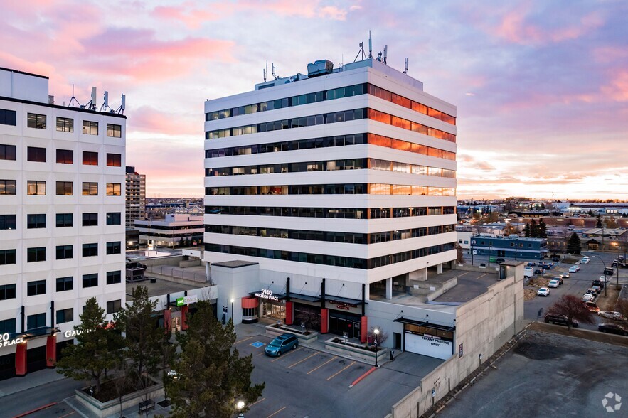 5940 Macleod Trl SW, Calgary, AB en alquiler - Foto del edificio - Imagen 1 de 7