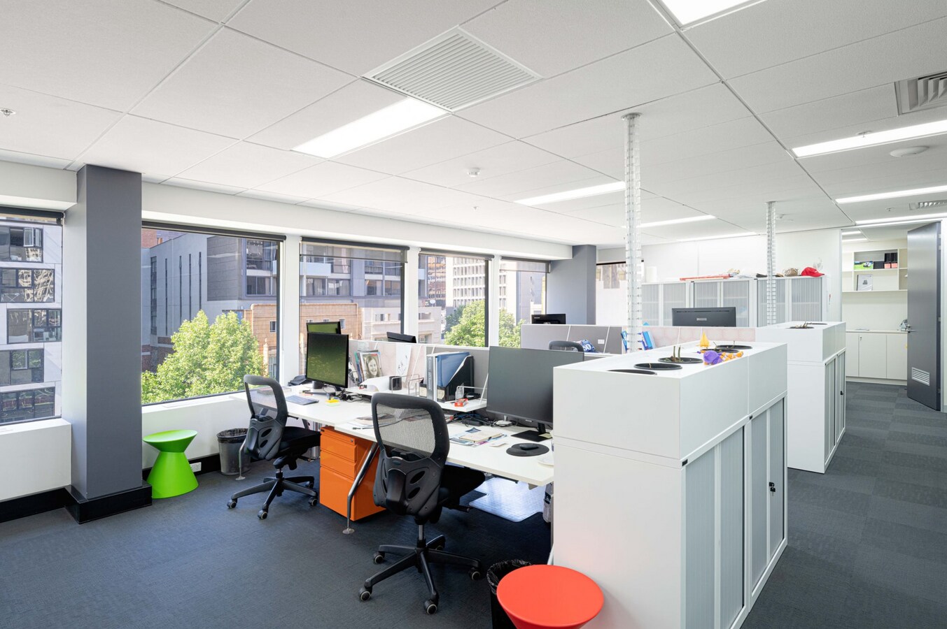 134-144 Bourke St, Melbourne, VIC 3000 - Unidad 403 - - Foto del interior - Image 2 of 6