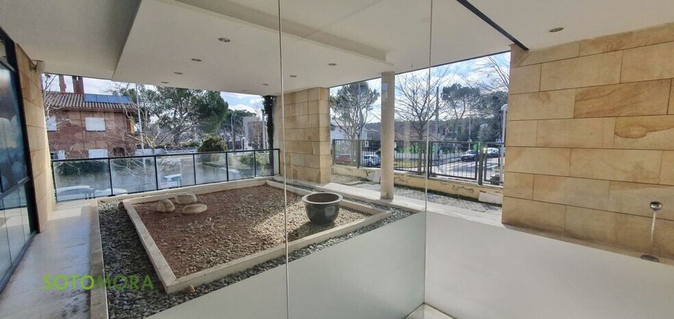 Oficina en Madrid, Madrid en alquiler - Foto del edificio - Imagen 3 de 33