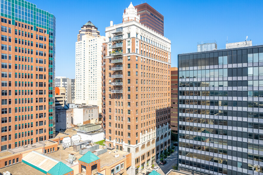 604 Locust St, Des Moines, IA en alquiler - Foto del edificio - Imagen 2 de 5