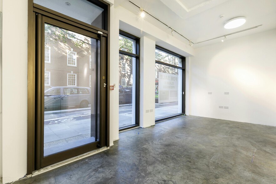30-32 Grays Inn Rd, London en venta - Foto del edificio - Imagen 2 de 13