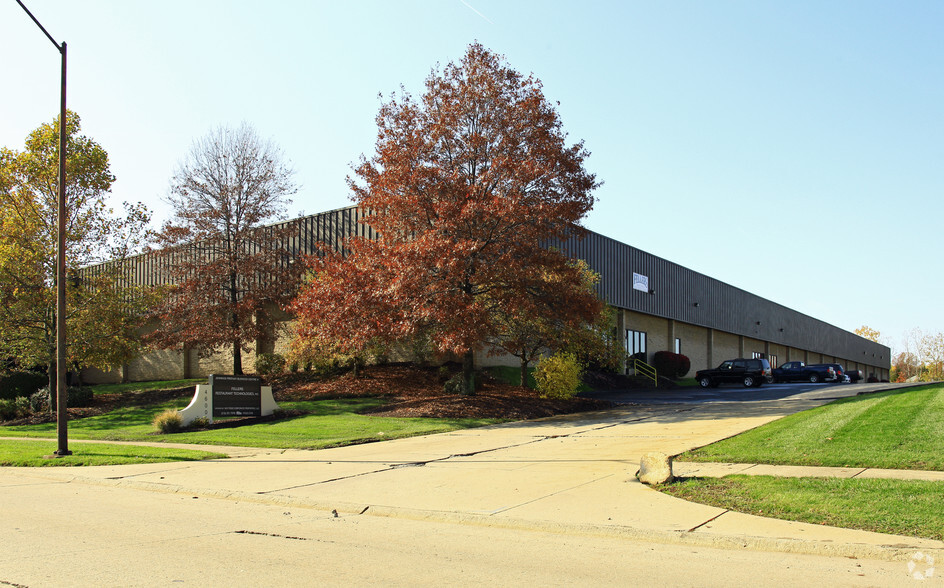 4600 Hinckley Ind Pky, Cleveland, OH en alquiler - Foto principal - Imagen 1 de 9