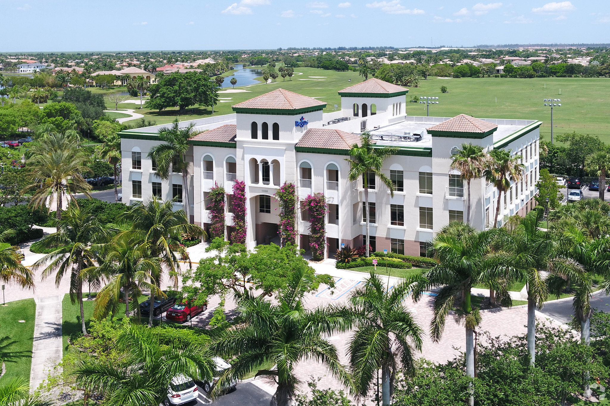 11555 Heron Bay Blvd, Coral Springs, FL en alquiler Foto del edificio- Imagen 1 de 2