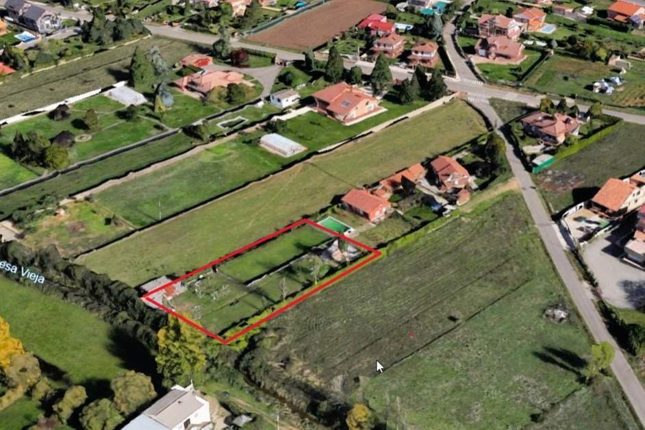 Terreno en Villaquilambre, León en venta Foto principal- Imagen 1 de 5