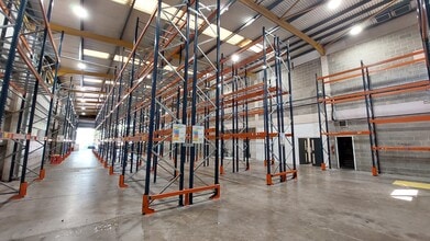 12-16 Tattersall Way, Chelmsford en alquiler Foto del interior- Imagen 1 de 3