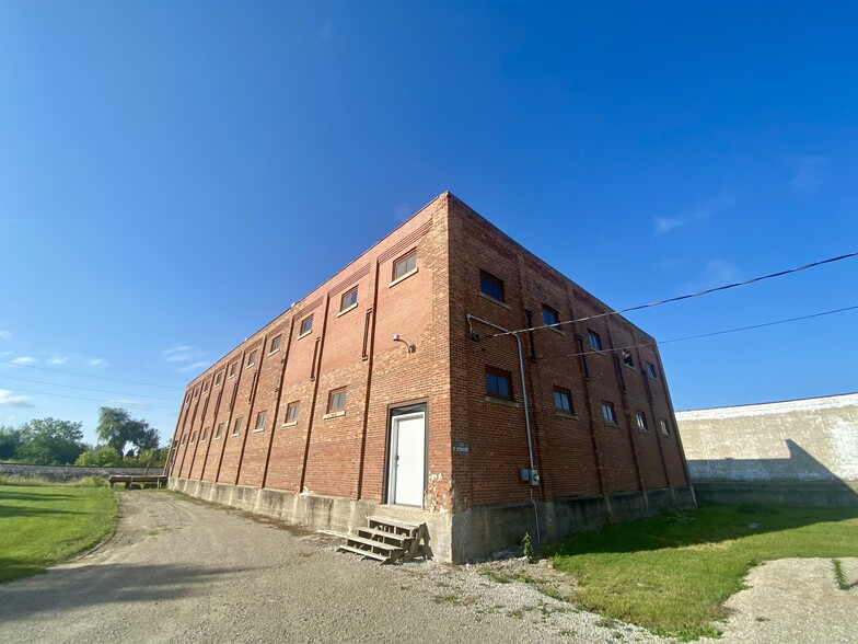 260 W Stroud St, Randolph, WI en venta - Foto del edificio - Imagen 2 de 43