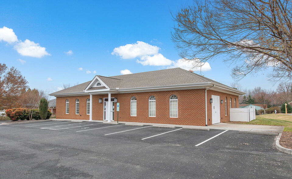 14345 Justice Rd, Midlothian, VA en alquiler - Foto del edificio - Imagen 1 de 27