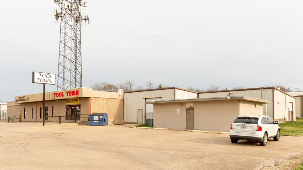 5800 Jacksboro Hwy, Fort Worth, TX en venta - Foto del edificio - Imagen 2 de 7