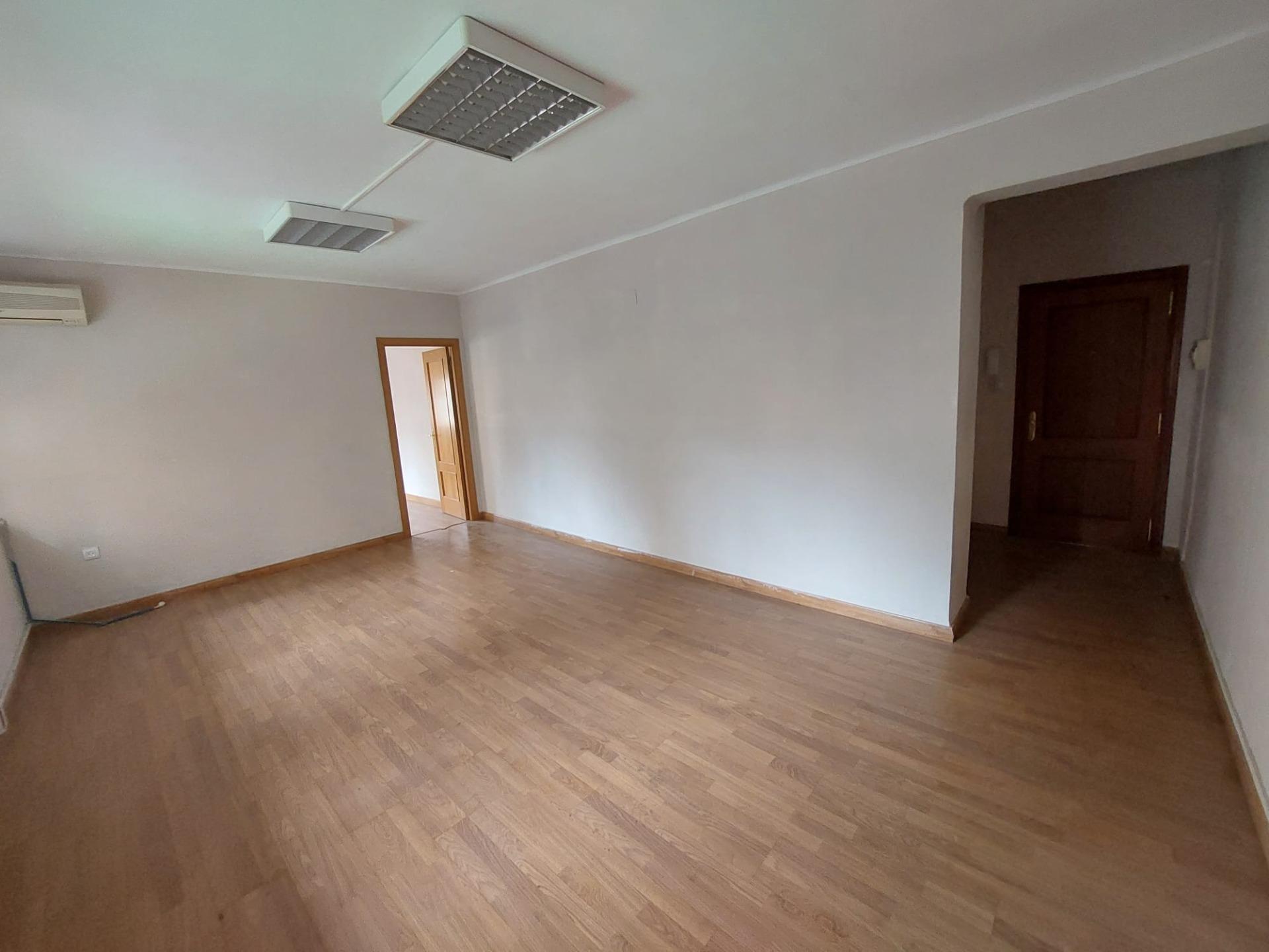 Oficina en Cáceres, Cáceres en venta Foto principal- Imagen 1 de 8