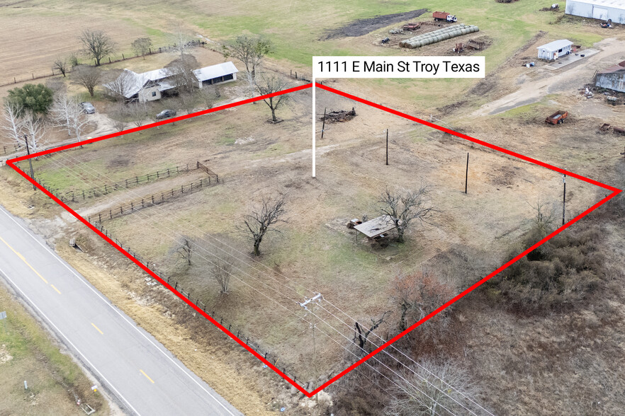 1111 E Main St, Troy, TX en venta - Foto principal - Imagen 1 de 17