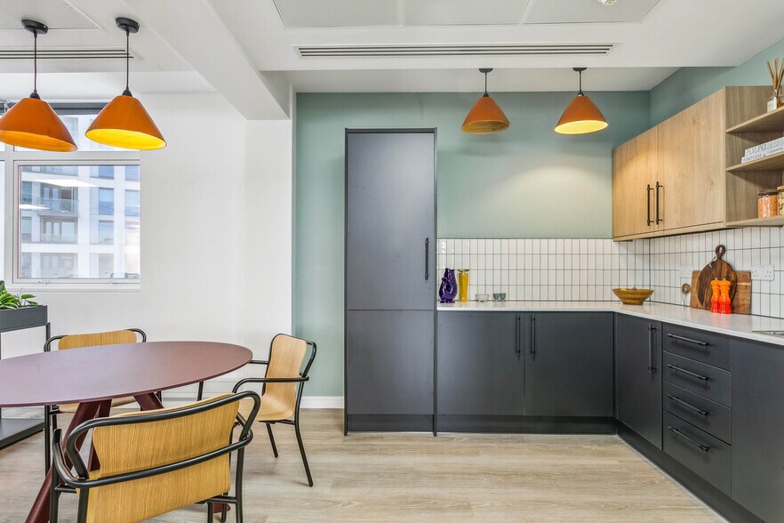 5-17 Hammersmith Grove, London en alquiler - Foto del interior - Imagen 2 de 12