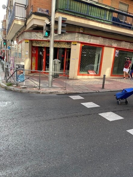 Calle de Marcelo Usera, 29, Madrid, Madrid en venta - Foto del edificio - Imagen 1 de 1