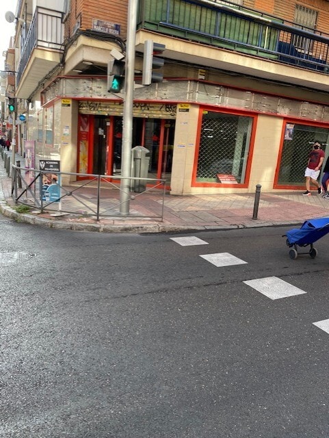 Más detalles de Calle de Marcelo Usera, 29, Madrid - Edificio residencial​ en venta