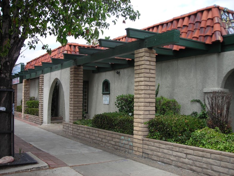 570 N Towne Ave, Pomona, CA en venta - Foto del edificio - Imagen 3 de 5