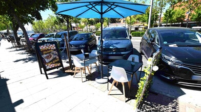 Local en Boadilla del Monte, Madrid en alquiler Foto del edificio- Imagen 2 de 17